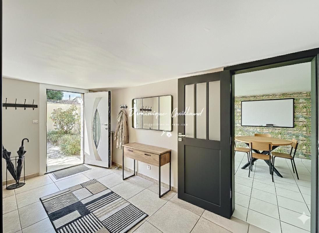 NIMES Maison de ville avec jardin et garage 5 pièces-Nîmes Jean-Jaurès 11