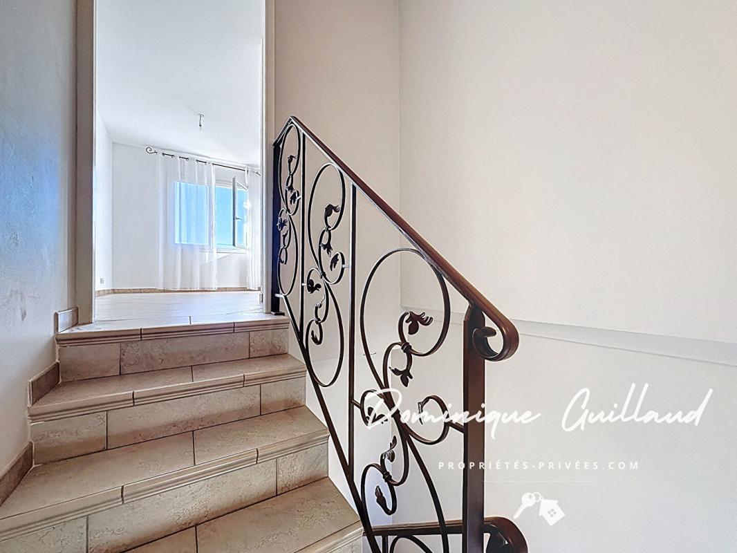 NIMES Maison de ville avec jardin et garage 5 pièces-Nîmes Jean-Jaurès 15