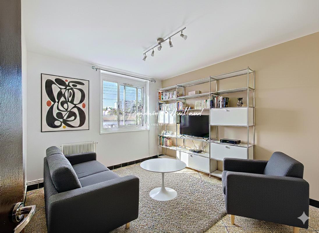 NIMES Maison de ville avec jardin et garage 5 pièces-Nîmes Jean-Jaurès 2