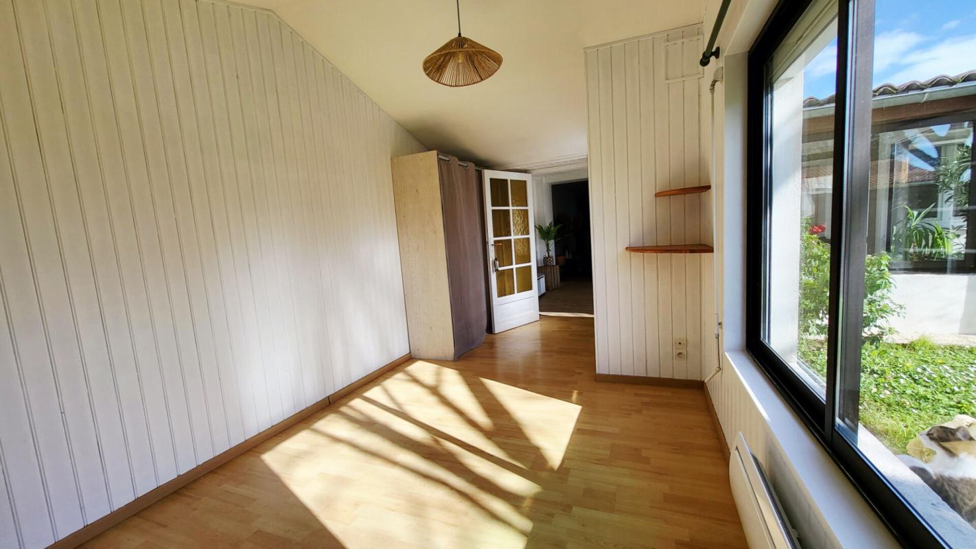 L'HOUMEAU LA ROCHELLE - 17137 - MAISON PLAIN PIED - 2 CHAMBRES - JARDIN - PARKING 12