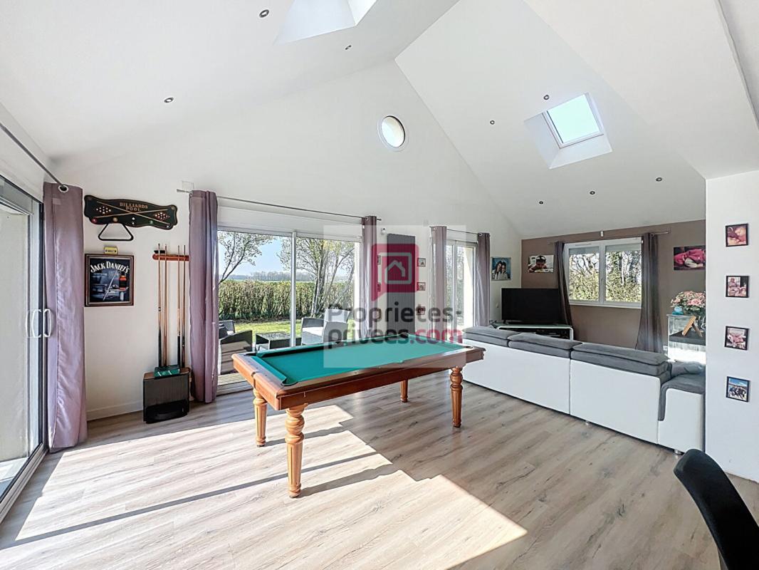 LES ESSARTS-LE-ROI Maison Les Essarts Le Roi 3 chambres et 1 bureau 1