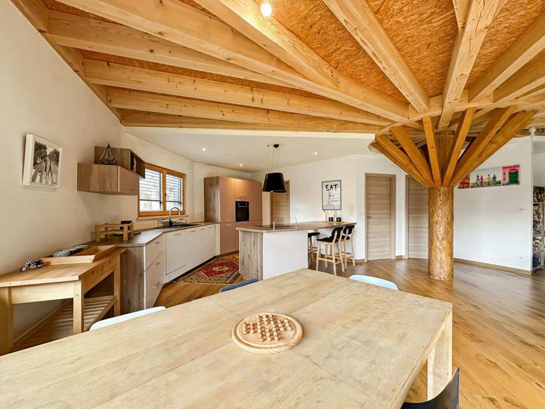 ODEREN Superbe demeure contemporaine, Oderen 68830, 6 pièces 120 m2, terrain 25 ares 1