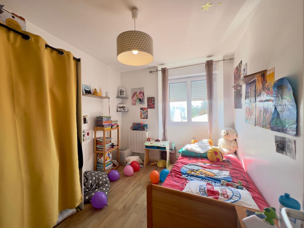 SèVREMOINE Maison Sevremoine 6 pièce(s) 141 m2 10