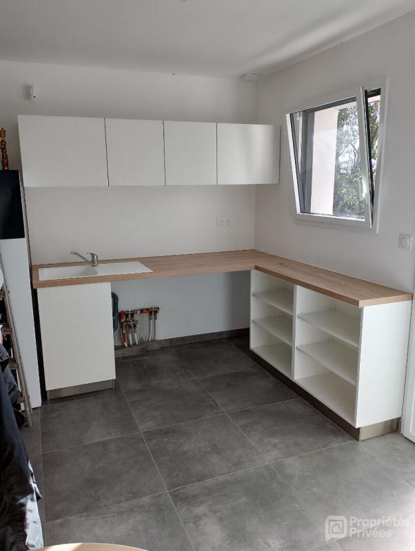 CLISSON Maison 155 M² . 5 P . 3 Chs . Bureau . 2 SDE 11