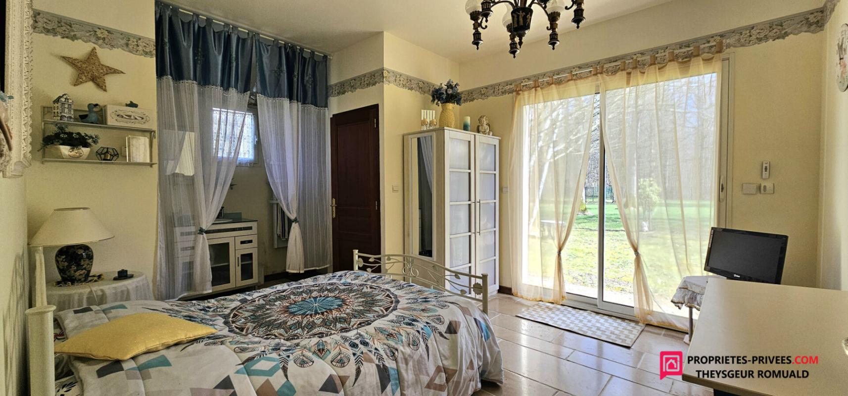 EGREVILLE Magnifique maison plain pied de 2009 de 200 m2 7