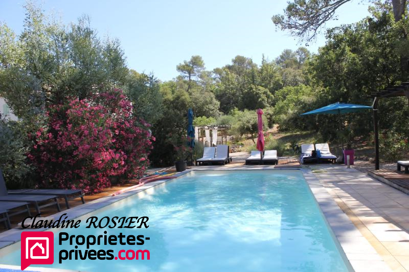 BESSE-SUR-ISSOLE Propriété Besse Sur Issole 340 m2 terrain 1,2 ha piscine 4