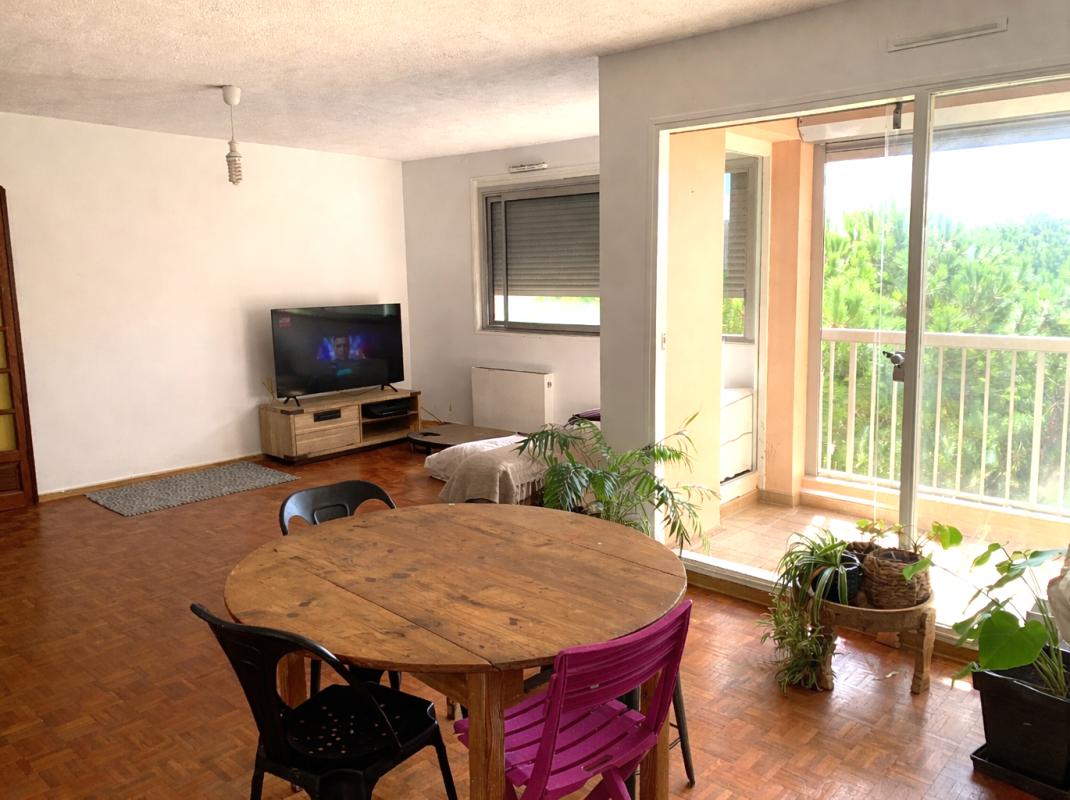 SALON-DE-PROVENCE Appartement  4 pièce(s) 76 m2 4