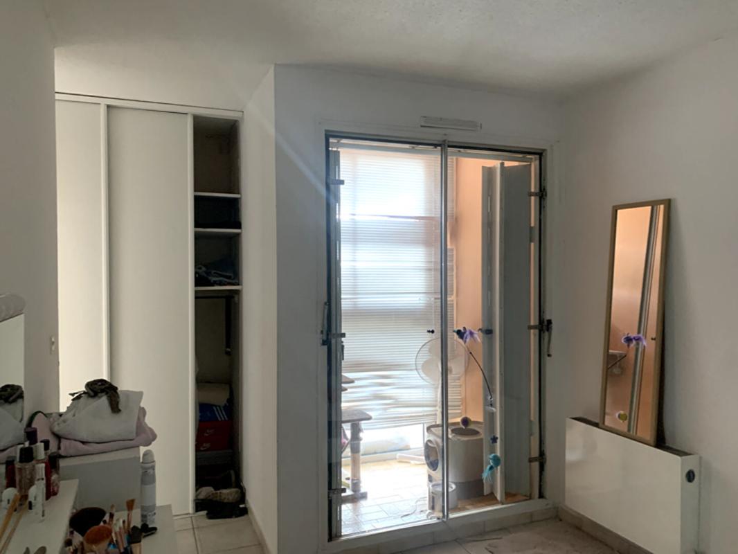 SALON-DE-PROVENCE Appartement  4 pièce(s) 76 m2 5