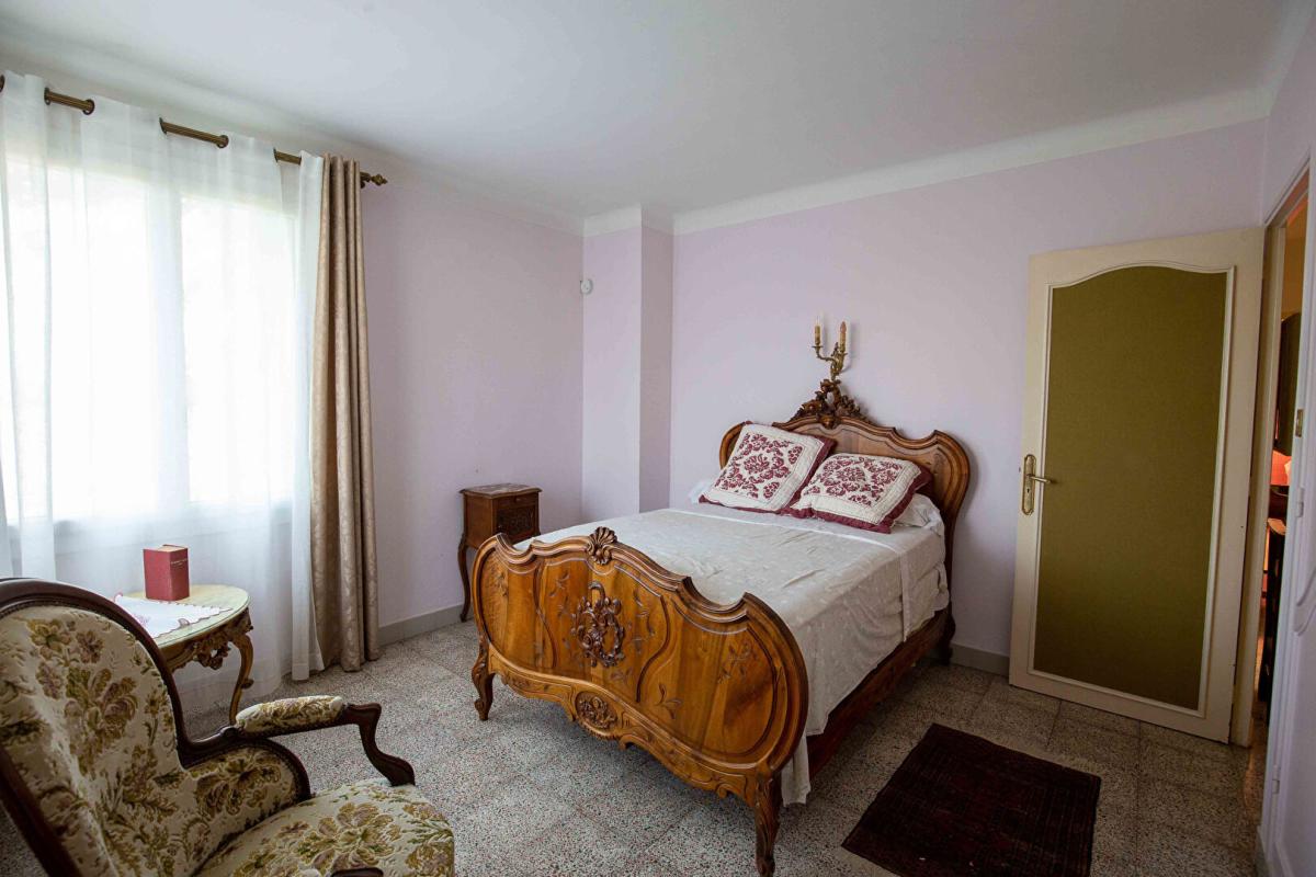 MONTFAVET Maison Montfavet 9 pièce(s) 280 m2 11