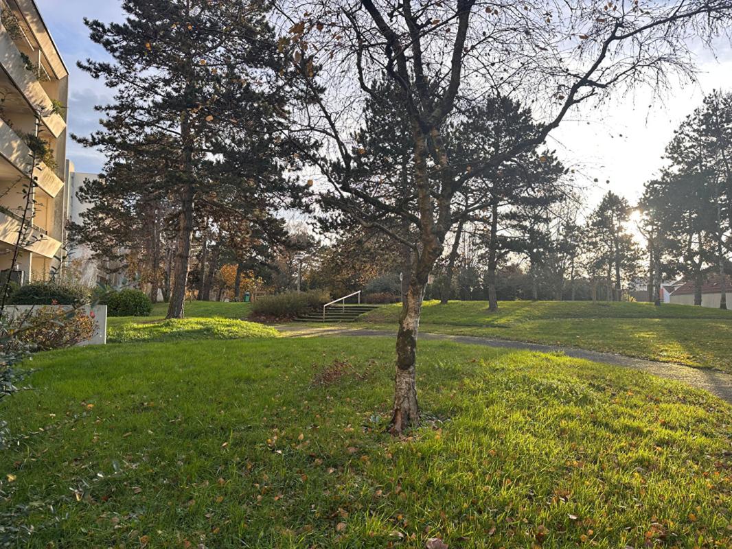 NANTES APPARTEMENT TYPE 2 - Meublé - Jardin de Longchamp 10