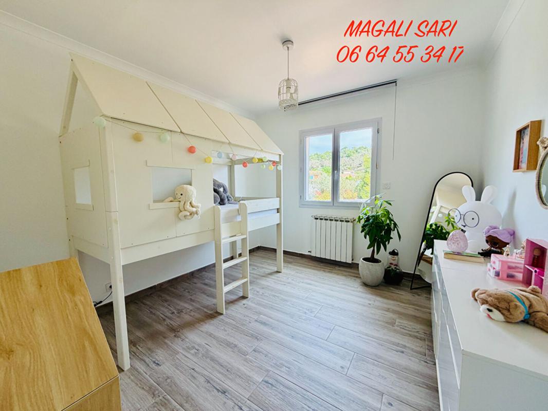 ALES Villa Ales 8 pièce(s) 165 m2 10