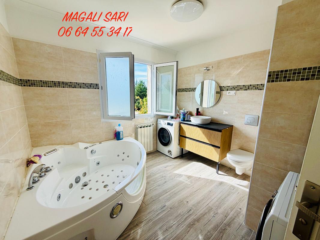 ALES Villa Ales 8 pièce(s) 165 m2 12