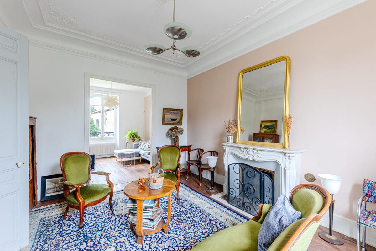 MAGNY-EN-VEXIN Demeure d'exception : L'Élégance tout simplement 10