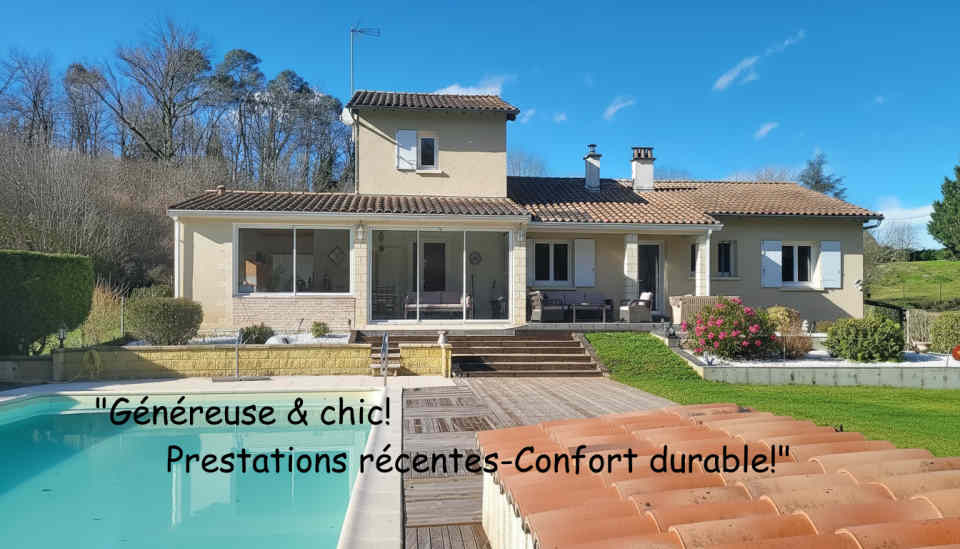 LA DOUZE Maison chaleureuse et facile à vivre! 2 cuisines. 4/5 chambres. 2 salles d 'eau.2 wc. Sous-sol. Garage. Piscine 11 X 6M. 2 Terrasses. Jardin clos de 2678 m2 1