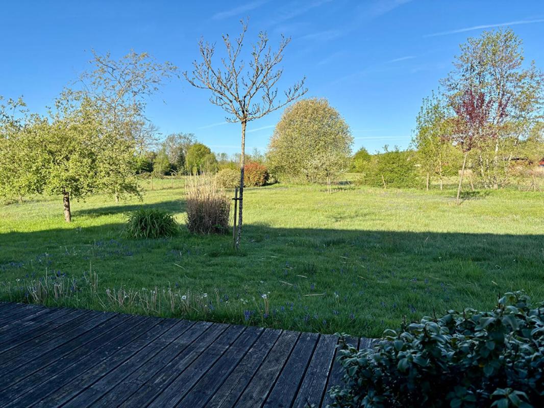 SICHAMPS Maison Sichamps 5 pièces 92.9 m2 - 3 chambres - 1493m² de jardin clos 11