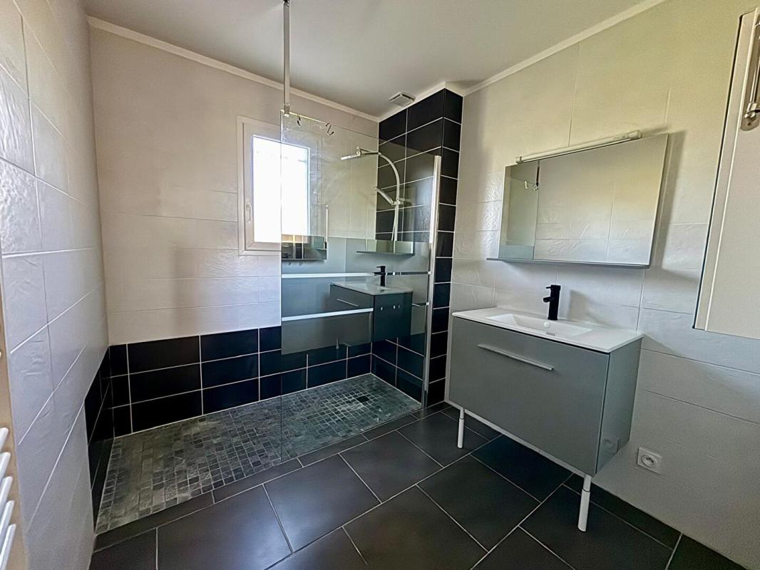 SICHAMPS Maison Sichamps 5 pièces 92.9 m2 - 3 chambres - 1493m² de jardin clos 7