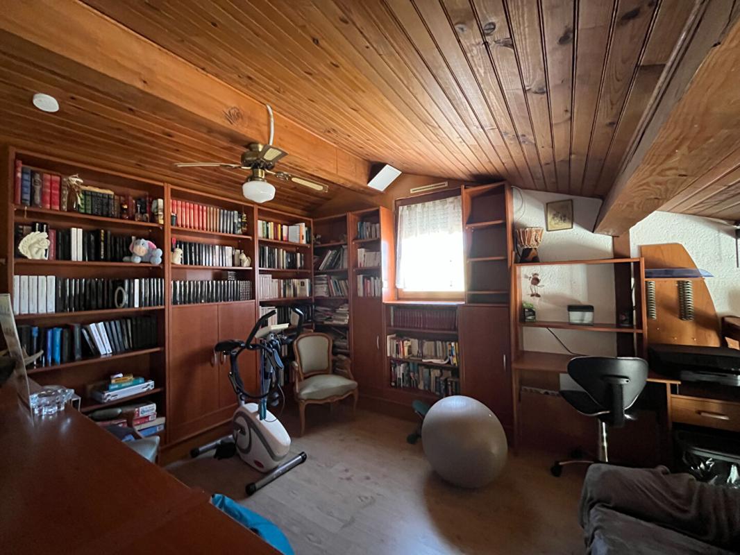 SAINT-HILAIRE-DE-LUSIGNAN Maison T7 de 208 m² - Porte d'Agen 12