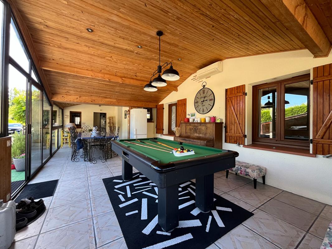 SAINT-HILAIRE-DE-LUSIGNAN Maison T7 de 208 m² - Porte d'Agen 16