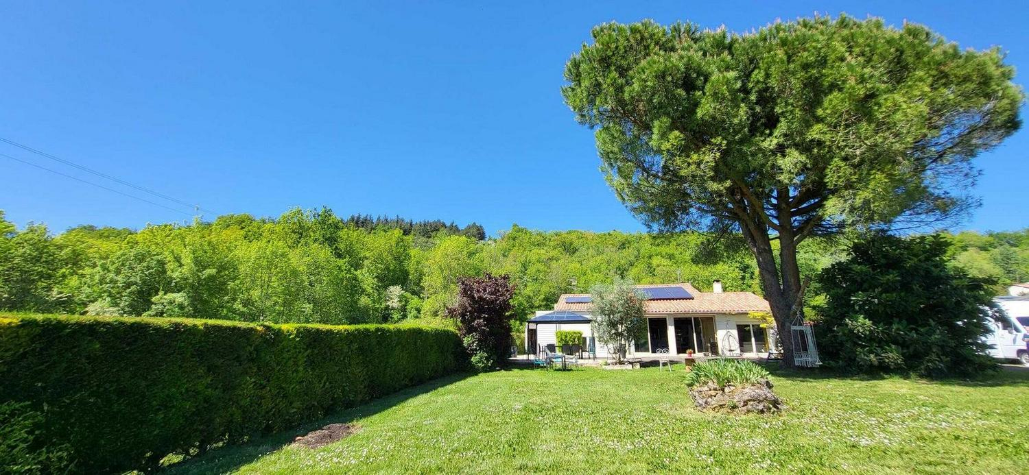 SAINT-HILAIRE-DE-LUSIGNAN Maison T7 de 208 m² - Porte d'Agen 18