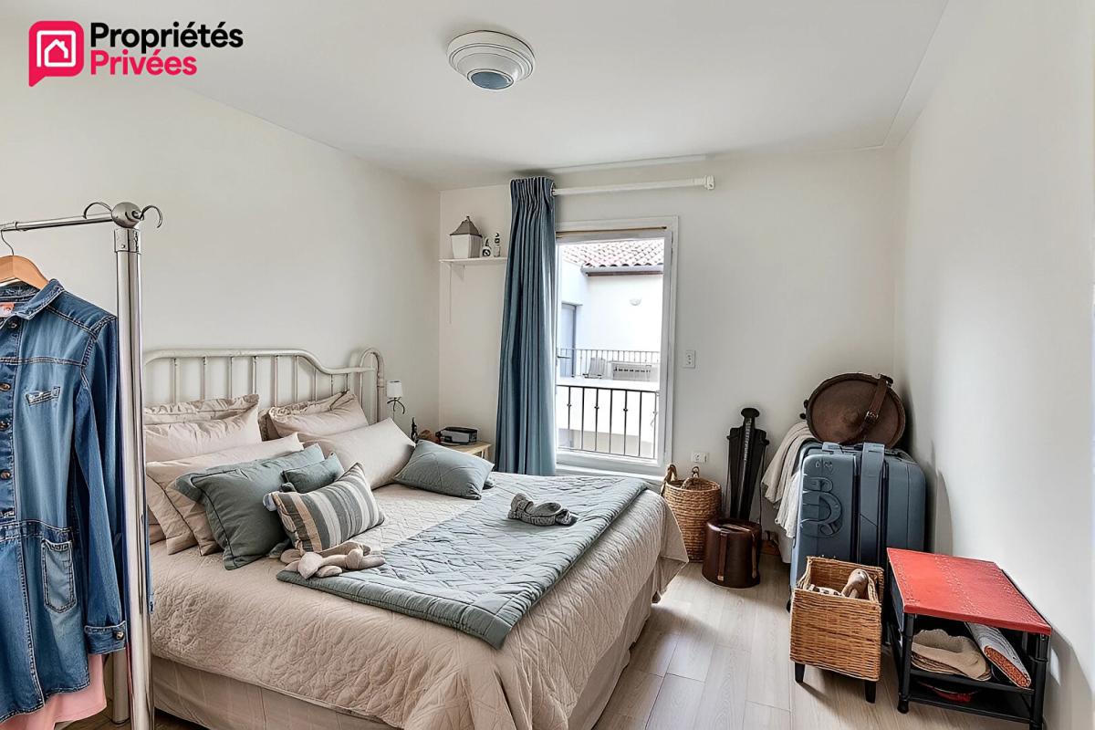 UZES Bel appartement en exclusivité au coeur d'Uzès au sein d'une résidence seigneuriale 4