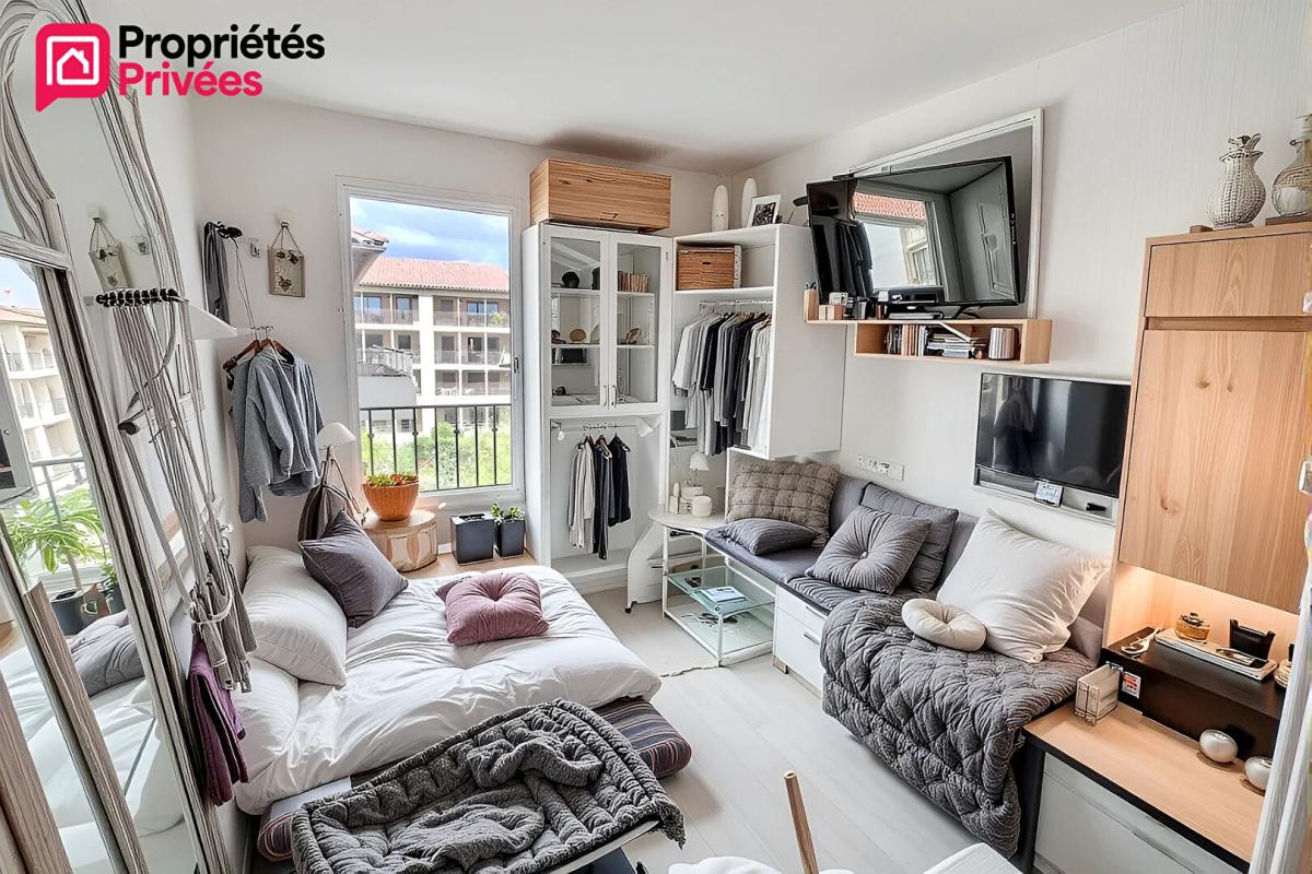 UZES Bel appartement en exclusivité au coeur d'Uzès au sein d'une résidence seigneuriale 5