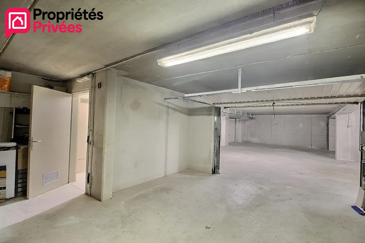 UZES Bel appartement en exclusivité au coeur d'Uzès au sein d'une résidence seigneuriale 9