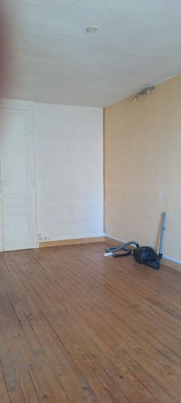 FRESNAY-SUR-SARTHE Maison Fresnay Sur Sarthe 10 pièce(s) 250 m2 11