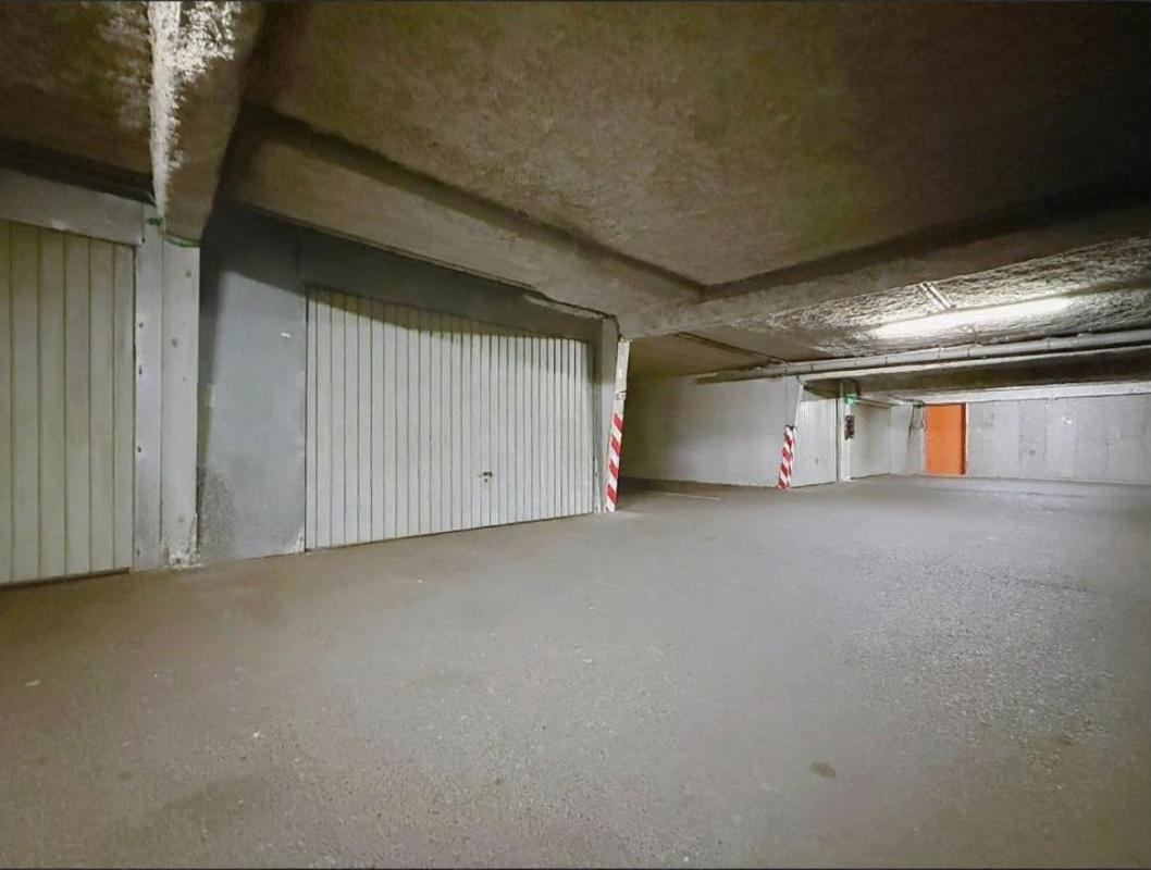 VANNES Appartement T3, 67.60 m2, très lumineux avec terrasse, garage et cave. Vannes centre, quartier Palais des Arts 16