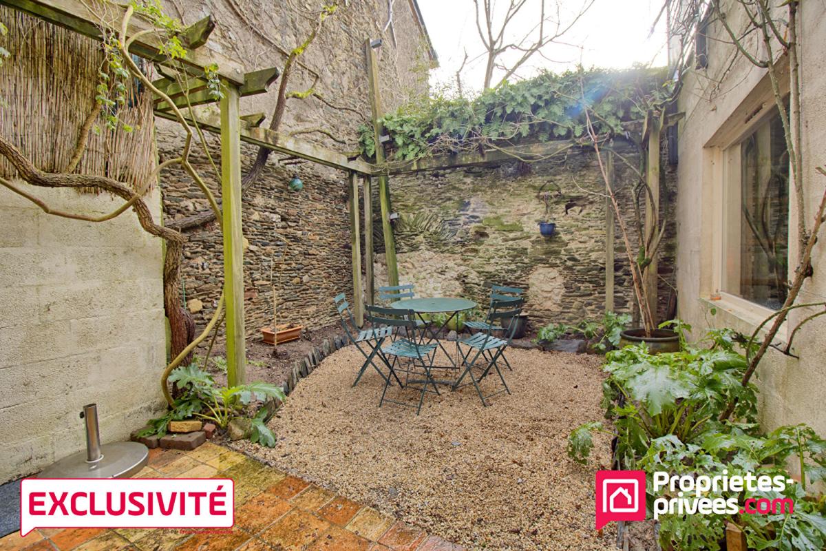 SAVENNIERES Maison Savennieres 5 pièces 165 m2 3