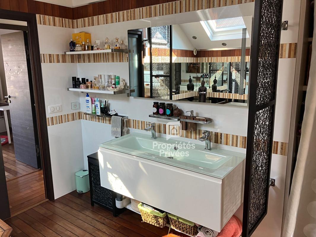 THOIRY Maison d'habitation ESPRIT LOFT ! 12