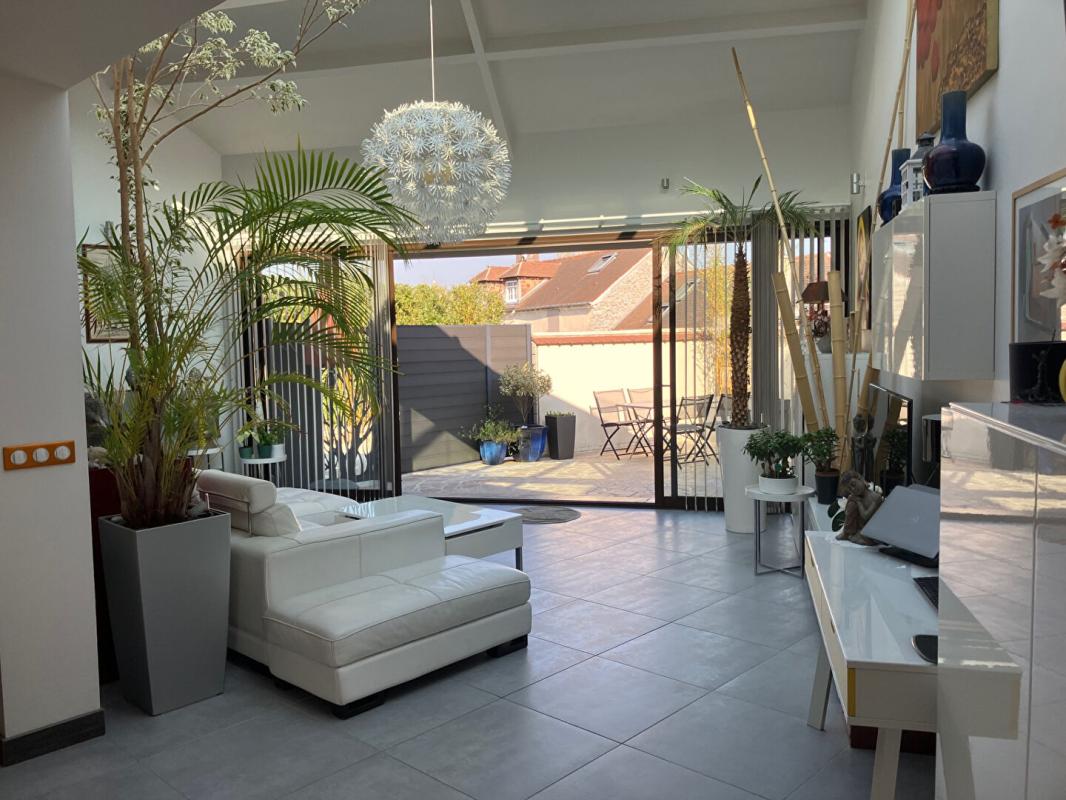 THOIRY Maison d'habitation ESPRIT LOFT ! 5