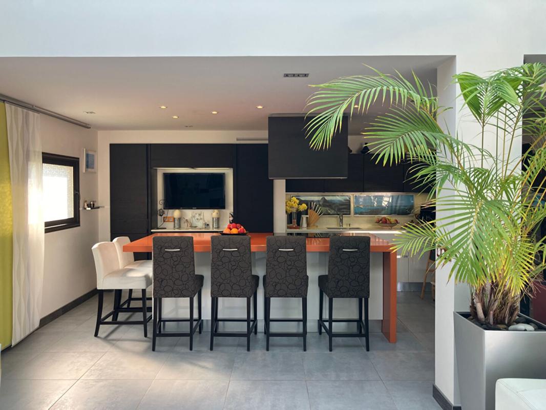 THOIRY Maison d'habitation ESPRIT LOFT ! 7