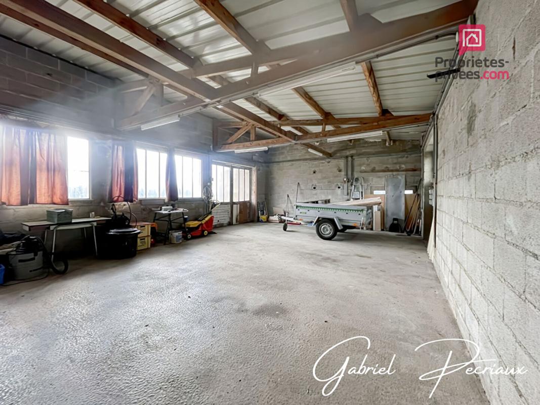 SAINT-ANDRE-LES-VERGERS Ensemble immobilier Maison sur sous sol + grande dépendance 16