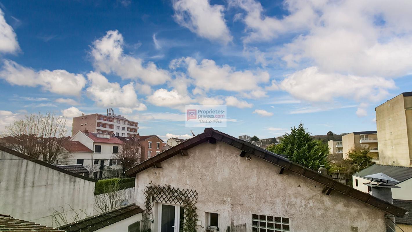 CHAVILLE Duplex  sans vis-à-vis  4 pièces  75 m2  Chaville centre-ville 2