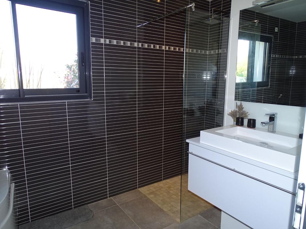 SAINTE-NATHALENE Villa Sainte Nathalene 5 pièce(s) 147.03 m2 12