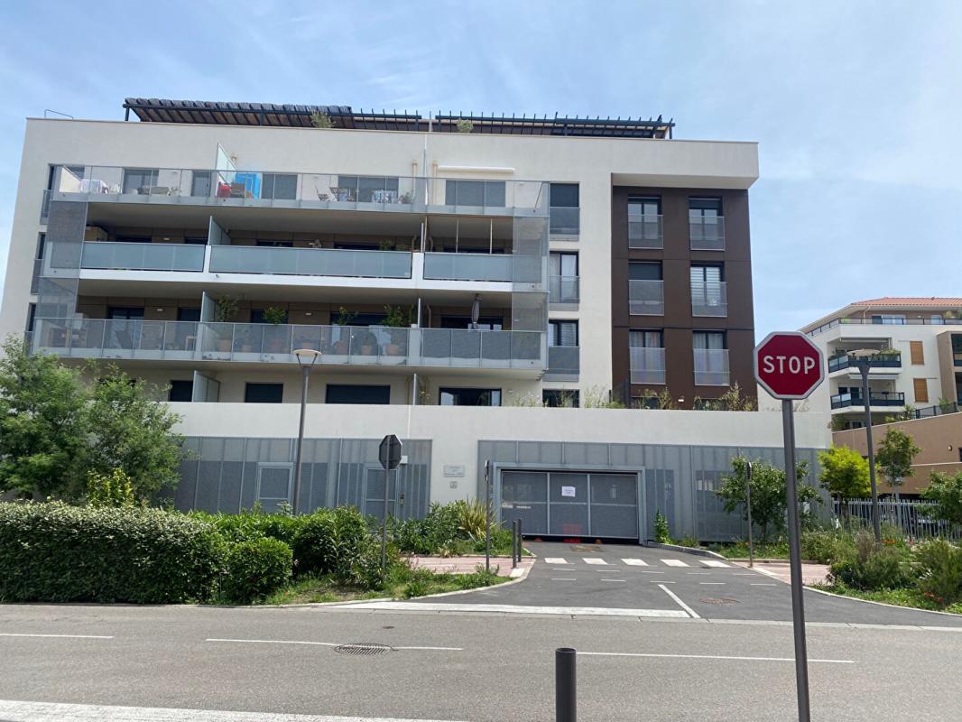 LE LAVANDOU Appartement Le Lavandou 2 pièces 40 m2 Et grande terrasse 1