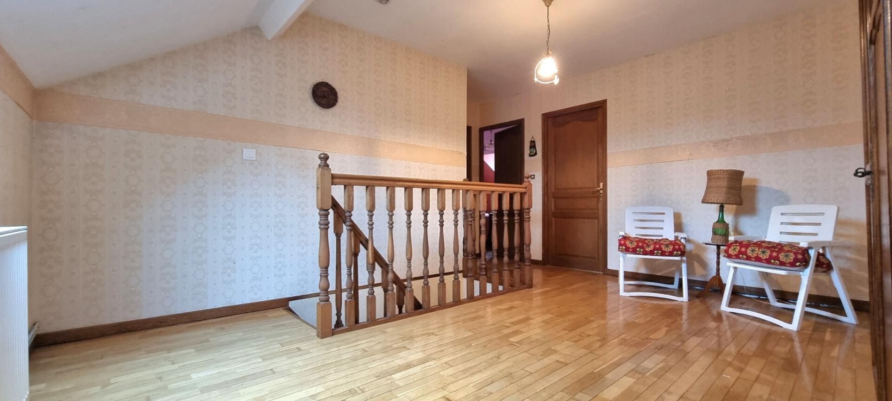 HIRSON Maison  5 pièce(s) 110 m2 10