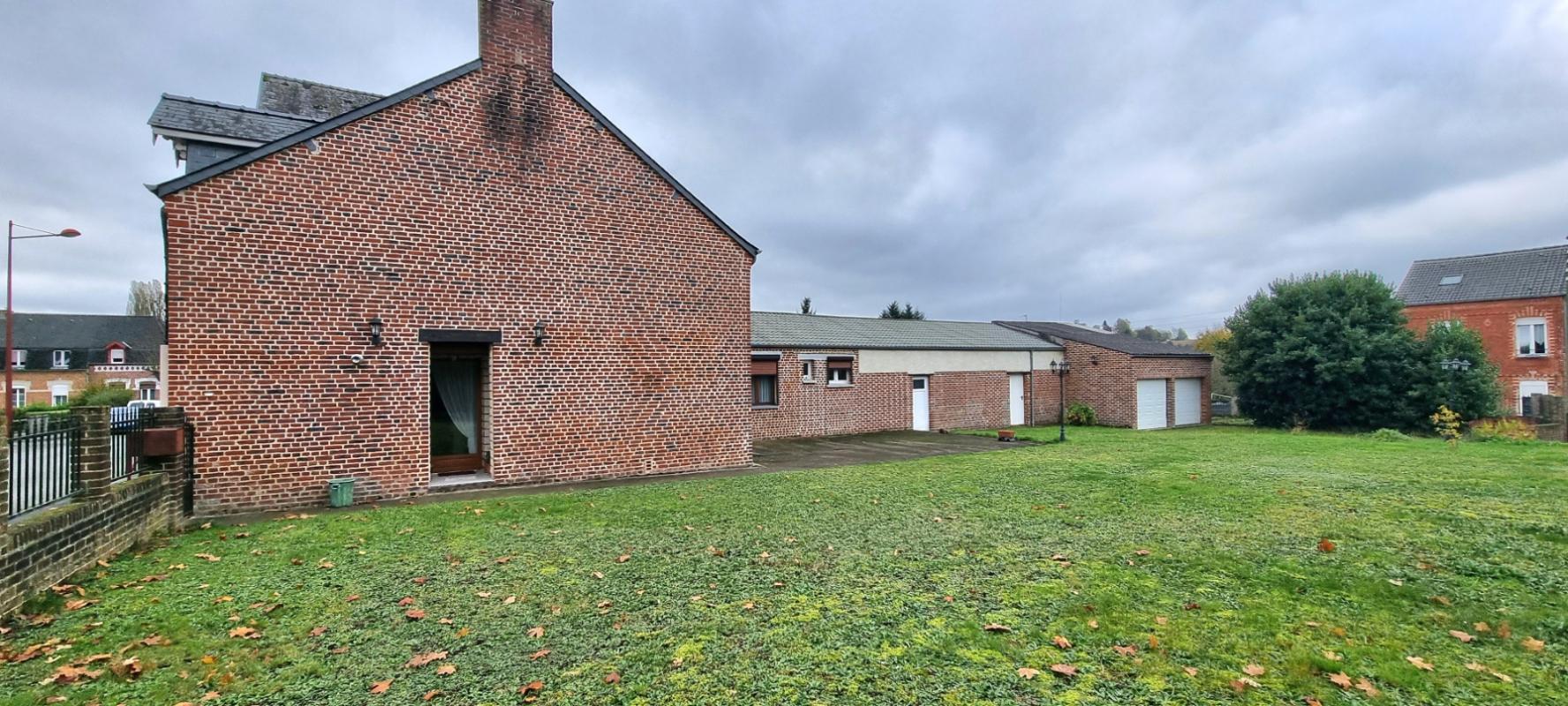 HIRSON Maison  5 pièce(s) 110 m2 16