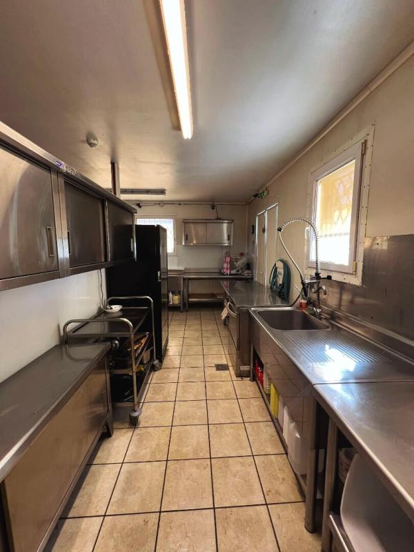 SARLANDE Restaurant Sarlande 6 pièce(s) 235 m2 11