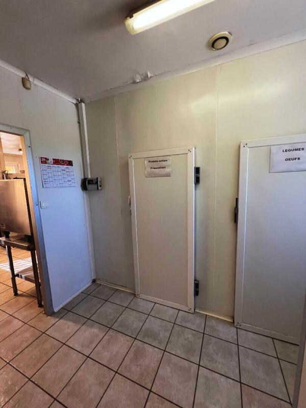 SARLANDE Restaurant Sarlande 6 pièce(s) 235 m2 12