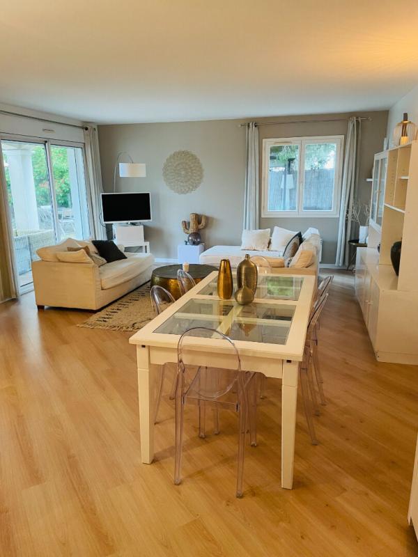 MEZE Maison Meze 7 pièce(s) 159.71 m2 5