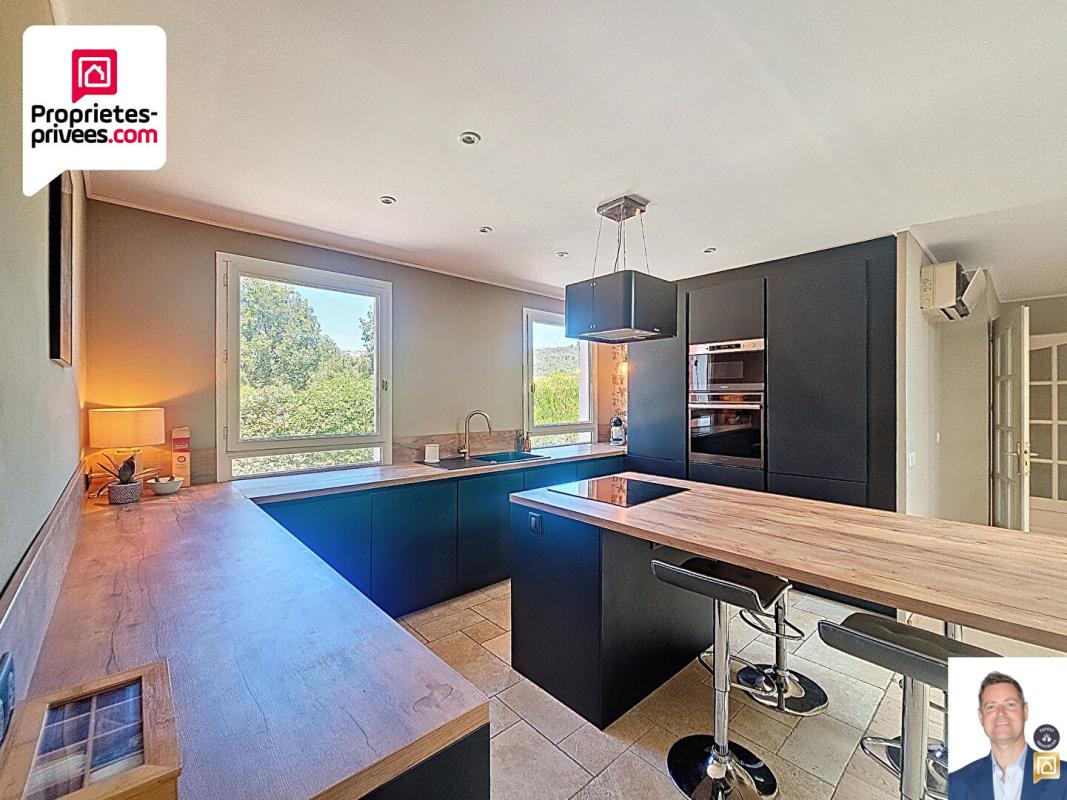 SAINT-CEZAIRE-SUR-SIAGNE MAISON DE PLAIN PIED AVEC DOUBLE ABRI VOITURE ET JARDIN PLAT ET CLOS DE 1500 M2 11