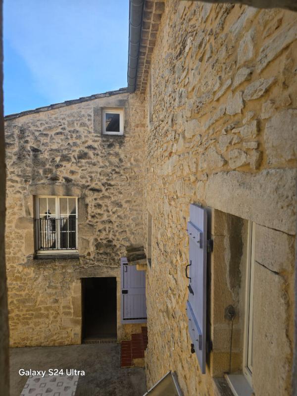 SAINT-GERVAIS Mas en pierre, composé d'un ensemble immobilier de 10 pièces sur plus de 1210 m² de terrain à SAINT GERVAIS 30200 17