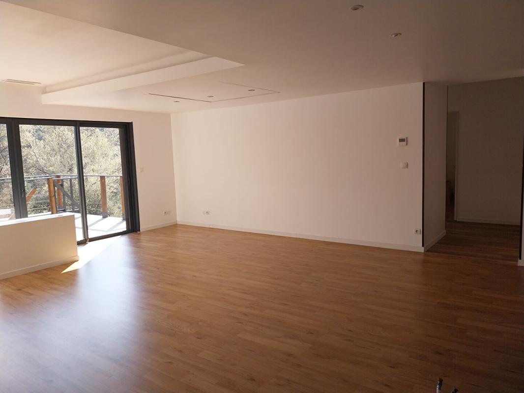 SALERNES Maison contemporaine ossature bois avec piscine 5