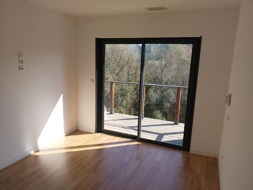 SALERNES Maison contemporaine ossature bois avec piscine 7