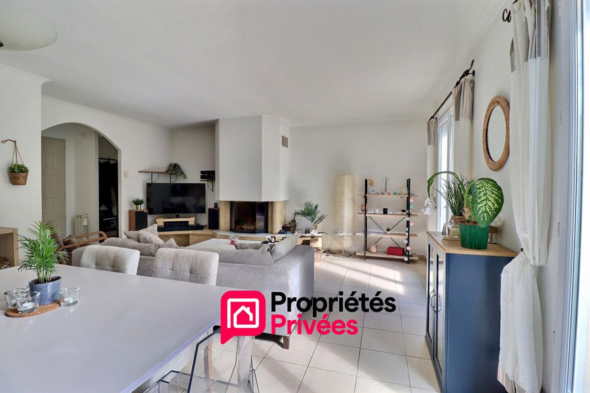 UZES Uzès, 5km, Villa sur terrain arboré 3