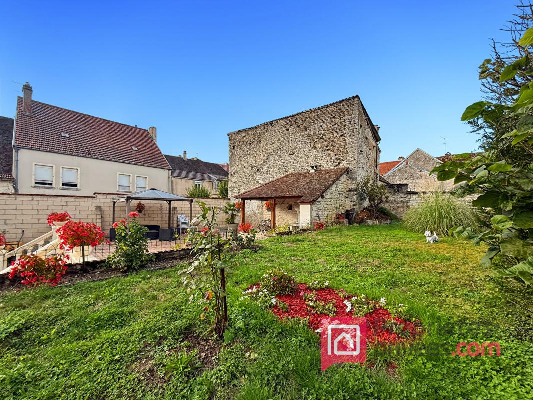 LANDREVILLE Maison Landreville 6 pièce(s) 118 m2 16