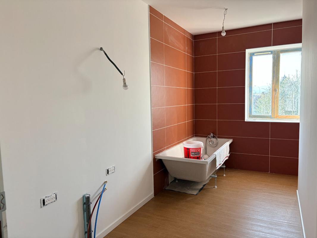 SAINT-DIDIER-SUR-CHALARONNE Maison St Didier Sur Chalaronne 5 pièce(s) 160 m2 12