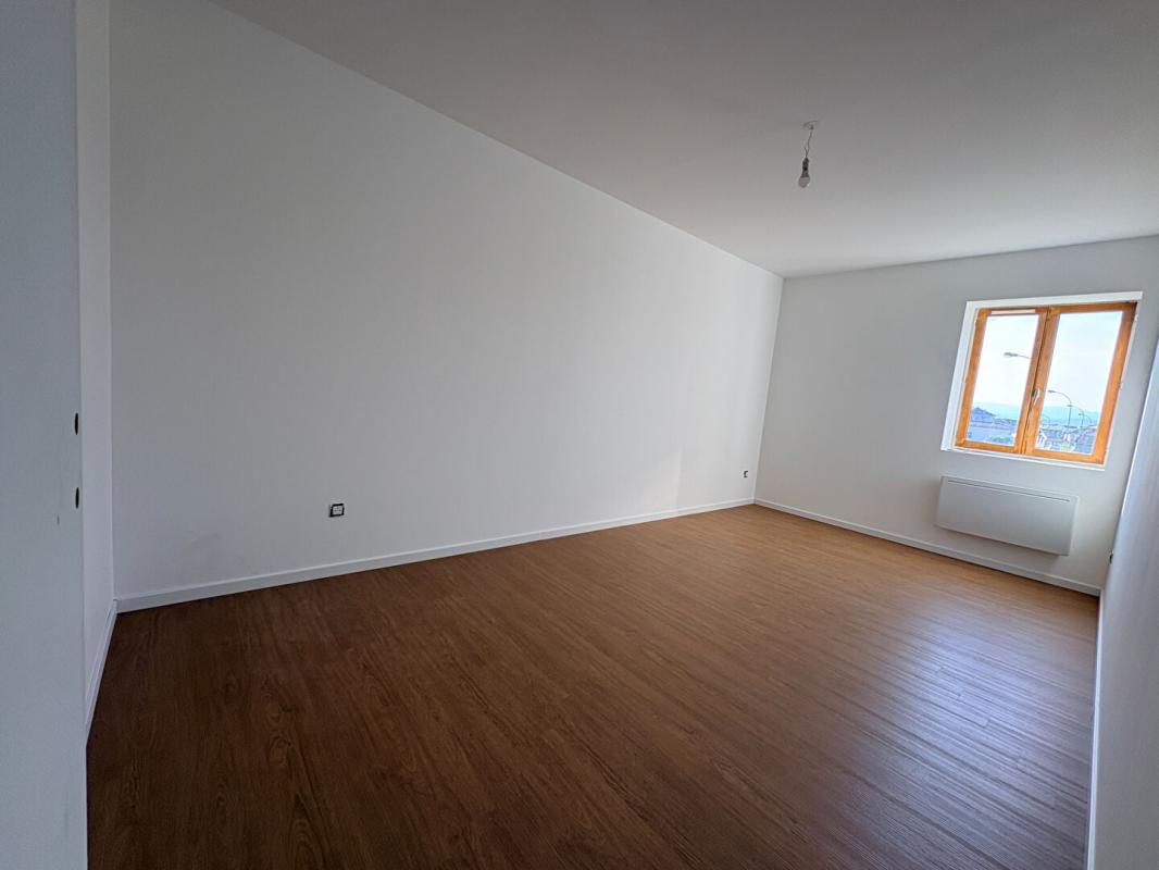 SAINT-DIDIER-SUR-CHALARONNE Maison St Didier Sur Chalaronne 5 pièce(s) 160 m2 14