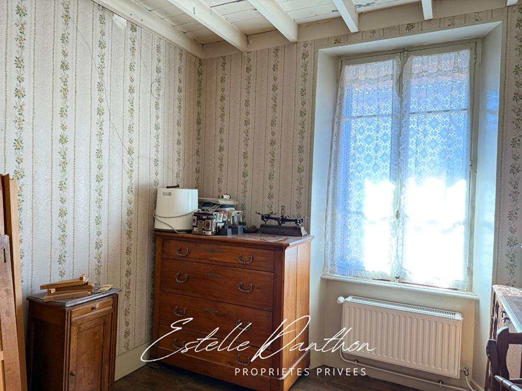 SILLANS Maison Sillans avec combles aménageables et proche des commodités 7